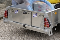 remove-yellow-reg-plate-tailboard_0