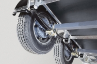 heavy-duty-beam-axle-with-parabolic-sorings-unique-to-ifor-williams